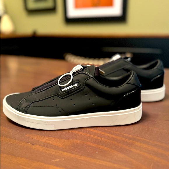 ADIDAS Originals Sleek Zip Sneakers - Picture 6 of 6